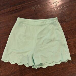 VGUC Altard State Mint Green Scallop Shorts size Small